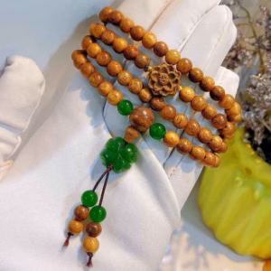 Vòng Tay Trầm Hương Tốc Phối Cỏ Bốn Lá Đá Thiên Nhiên - Thắng Giang