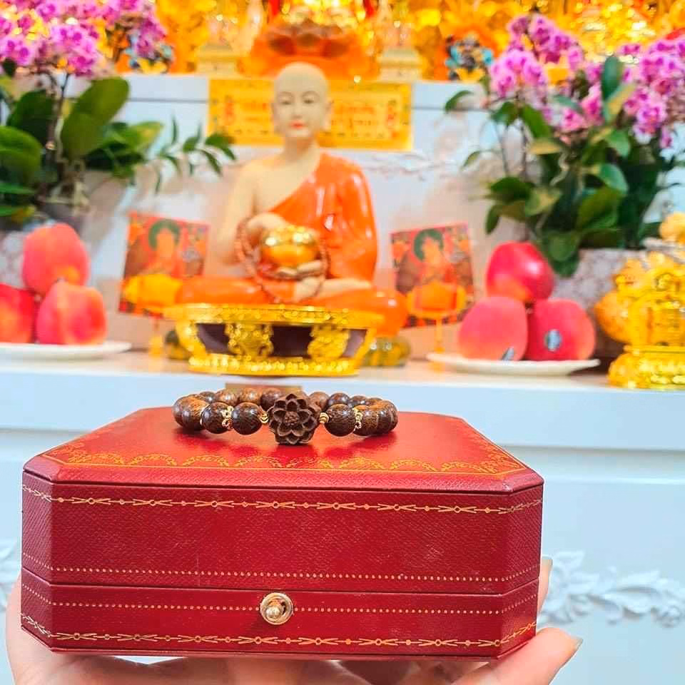 Vòng Tay Trầm Hương Tốc Phối Sen Charm Bạc - Thắng Giang - Ảnh 2