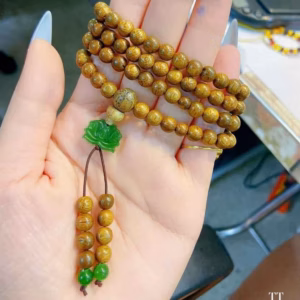 Vòng Tay Trầm Hương Tốc Thiên Nhiên Phối Sen Ngọc Bích - Thắng Giang