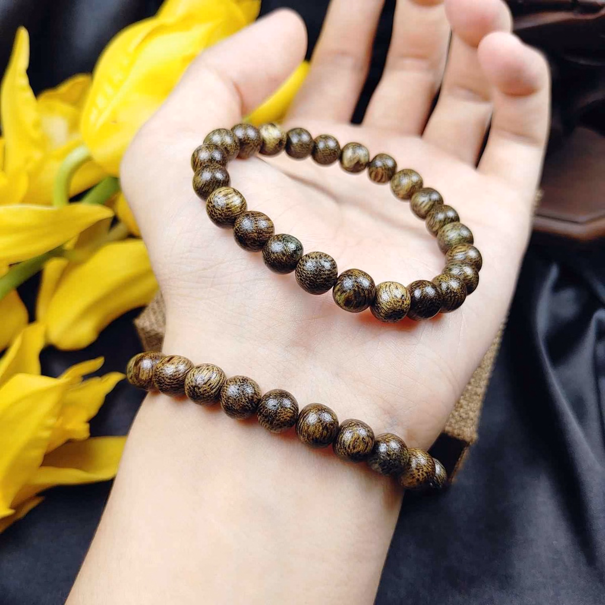 Vòng Tay Trầm Hương Tốc Thiên Nhiên - Thắng Giang - Ảnh 2