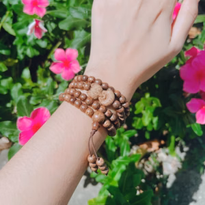 Vòng Tay Trầm Hương Tốc Phối Hồ Ly - Thắng Giang