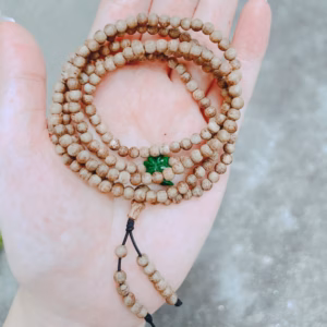 Vòng Tay Trầm Tốc Rừng Lào Thiên Nhiên Phối Cỏ 4 Lá Cẩm Thạch 216 Hạt - Thắng Giang