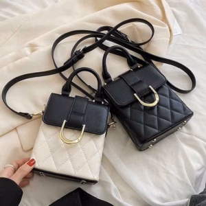 Túi Xách Nữ Đeo Chéo Đeo Vai Trám Móc Đồng Tròn Móng Ngựa Sang Chảnh - Ausa House