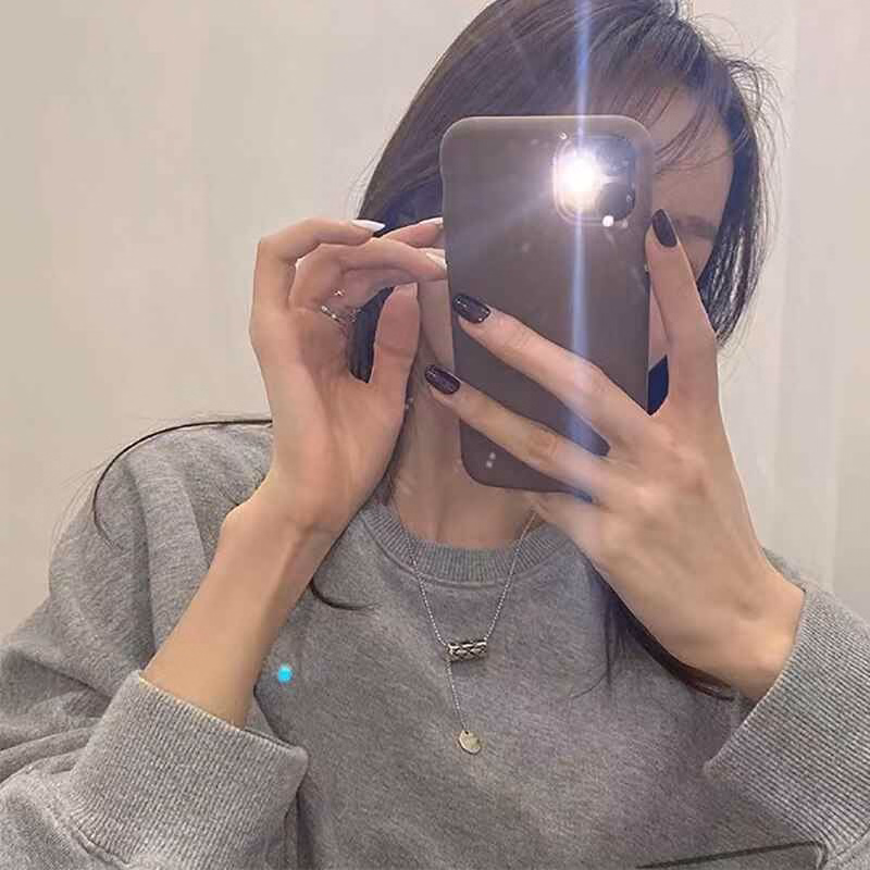 Vòng Cổ Ống Tròn Sợi Dài Mặt Chữ - Mushroom Lee - Ảnh 3