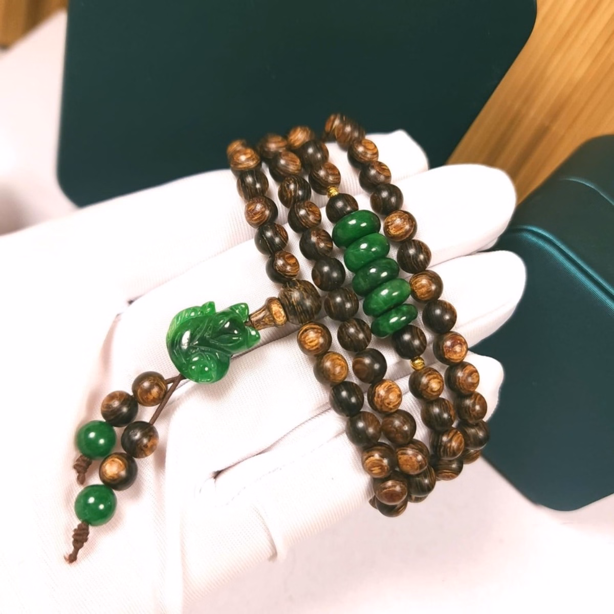 Vòng Tay Trầm Hương Sánh Phối Ngũ Điếu - Hồ Ly Ngọc Cẩm Thạch Sơn Thủy Thiên Nhiên - Freesize 108 Hạt 6 Ly - Thắng Giang - Ảnh 4
