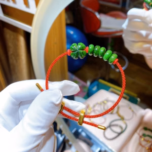 Vòng Tay Cỏ Bốn Lá Ngũ Điếu Ngọc Cẩm Thạch Sơn Thủy Tiên Nhiên - Thắng Giang