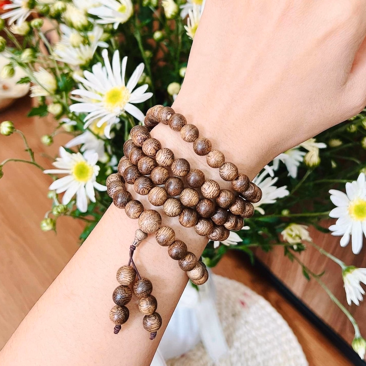 Vòng Tay Trầm Hương Tốc Thiên Nhiên 108 Hạt 8 Ly Freesize - Thắng Giang - Ảnh 2