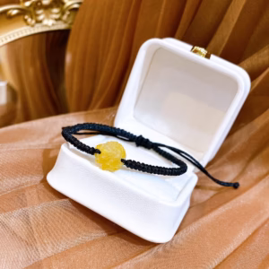 Vòng Tay Hồ Ly Mã Não Vàng - Thắng Giang