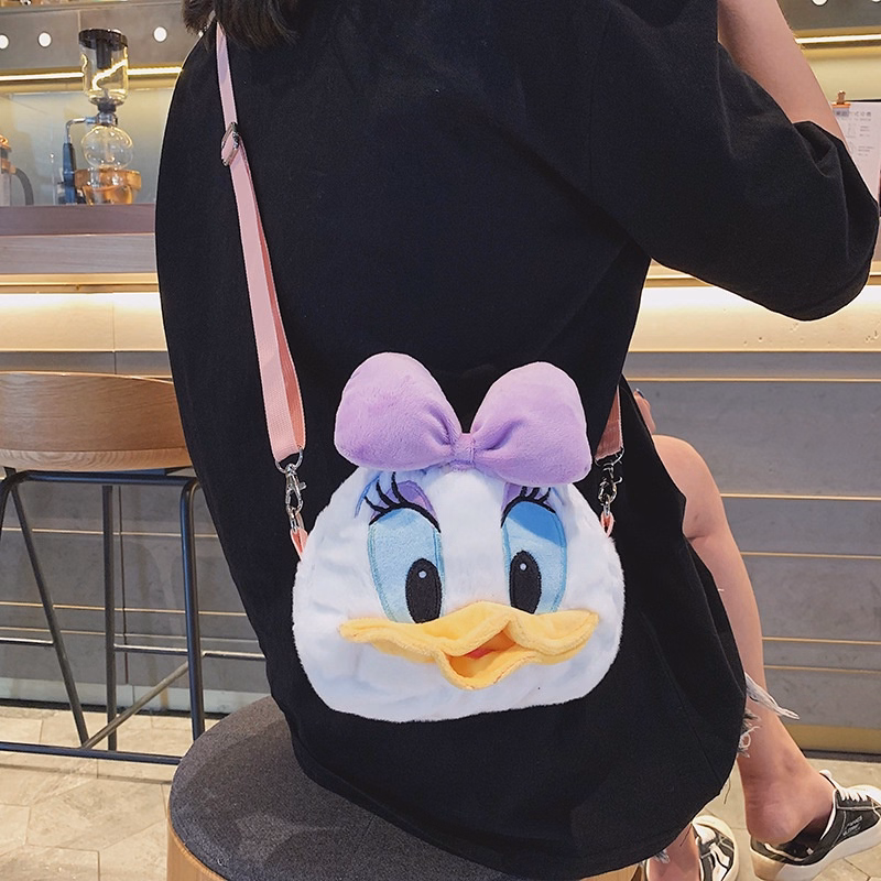 Túi Đeo Chéo Cặp Đôi Vịt Donald Siêu Đáng Yêu, Túi Đeo Vai Thú Bông Donald Duck Disney Mềm Mịn Dễ Thương - Dmastore - Ảnh 5