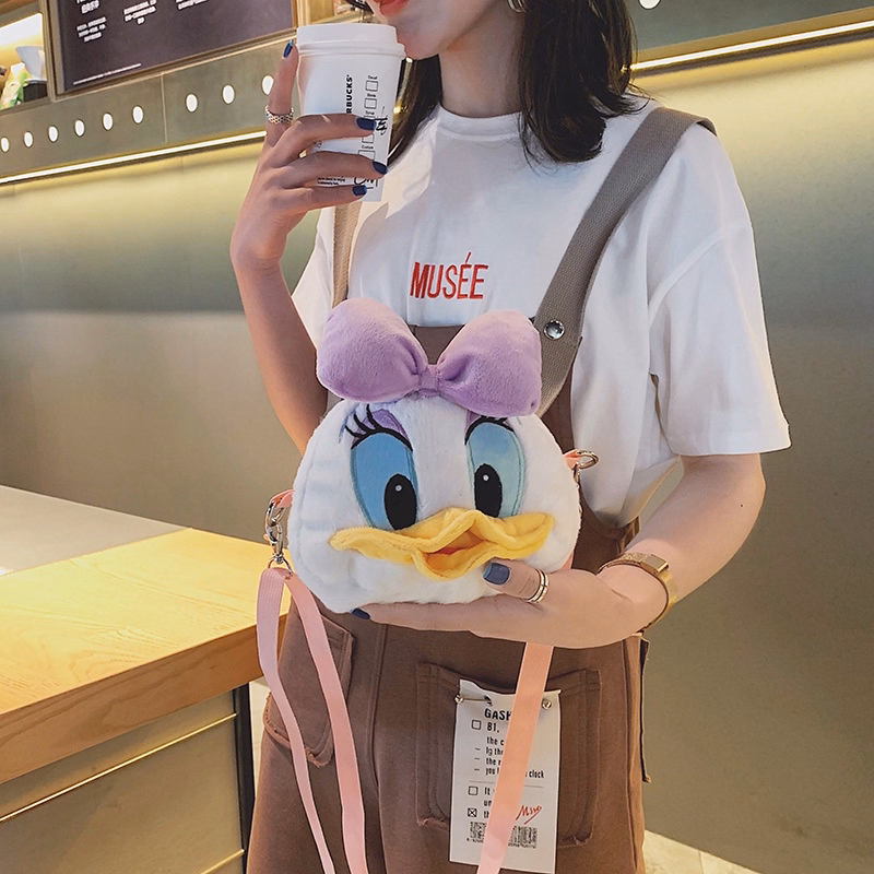 Túi Đeo Chéo Cặp Đôi Vịt Donald Siêu Đáng Yêu, Túi Đeo Vai Thú Bông Donald Duck Disney Mềm Mịn Dễ Thương - Dmastore - Ảnh 16