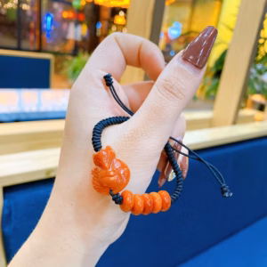 Vòng Tay Hồ Ly Ngũ Điếu Ngọc Cẩm Thạch Huyết Thiên Nhiên - Thắng Giang