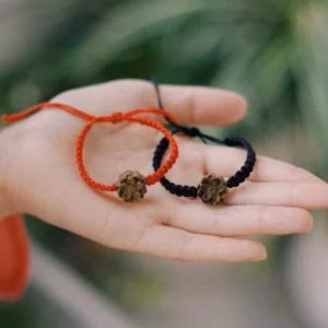 Vòng Tay Sen Trầm Hương Tốc Thiên Nhiên Tết Dây Chỉ May Mắn - Thắng Giang