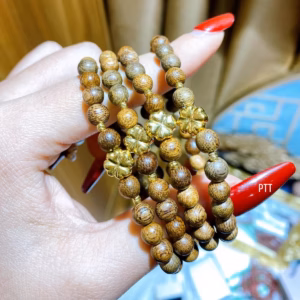 Vòng Tay Trầm Hương Tốc Thiên Nhiên Phối Cỏ Bốn Lá Vàng Tây 10 Kara Có Thẻ Hóa Đơn - Thắng Giang