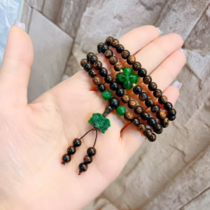 Vòng Tay Trầm Hương Sánh Chìm Phối Cỏ Bốn Lá Sen Ngọc Cẩm Thạch Sơn Thủy Thiên Nhiên - Thắng Giang