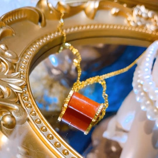 Mặt Dây Chuyền Lu Thống Ngọc Cẩm Thạch Thiên Nhiên Bọc Vàng Tây 10 Kara - Thắng Giang