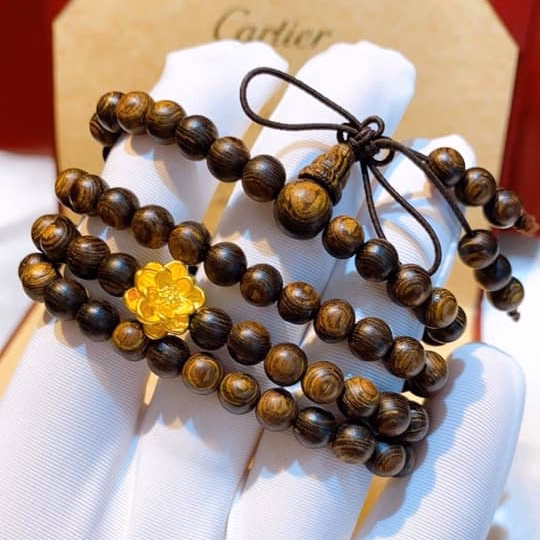 Vòng Tay Trầm Hương Sánh Chìm Thiên Nhiên Phối Sen Bạc Ta Xi Vàng 24Kara - Thắng Giang