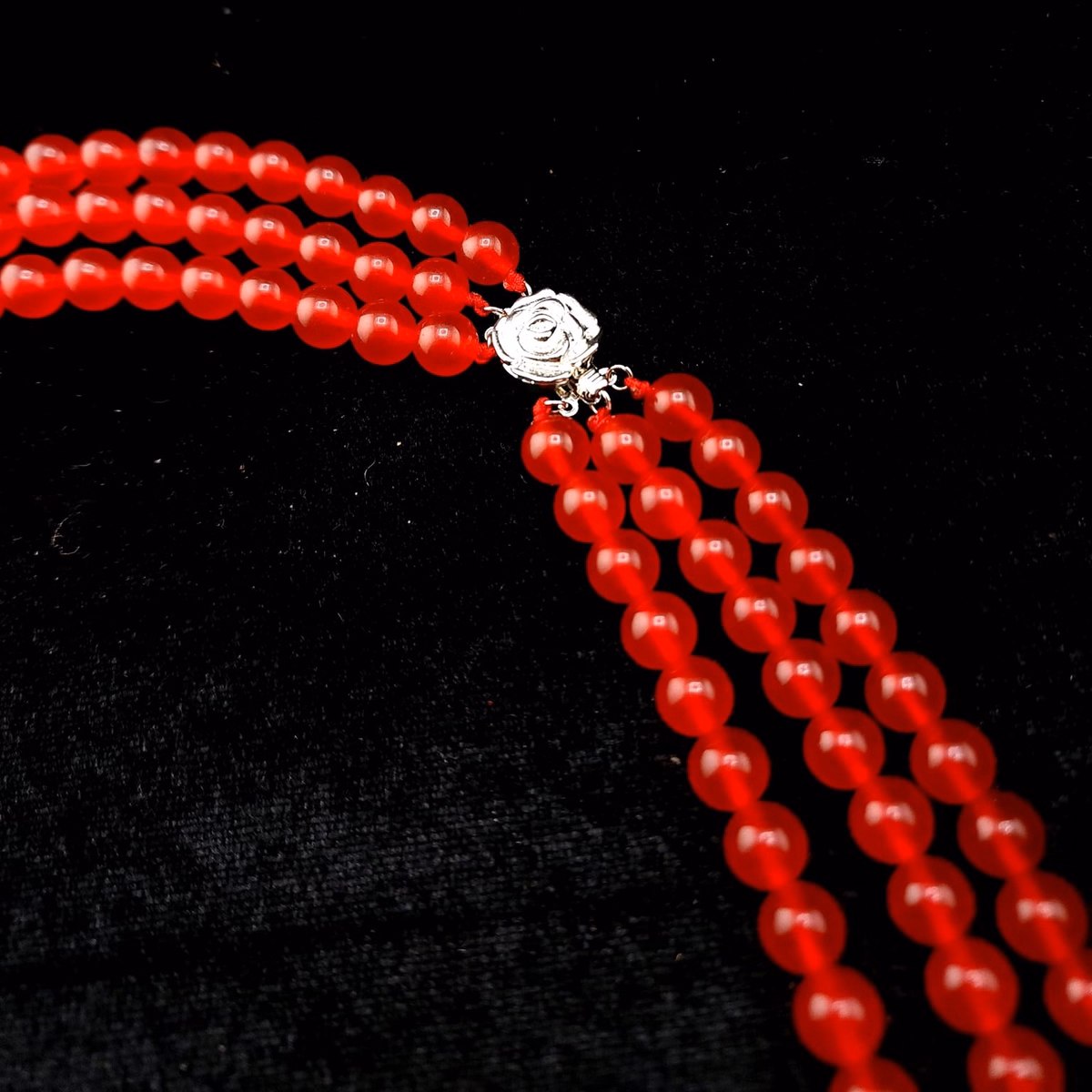Chuỗi Vòng Cổ Mã Não Đỏ Ba Tầng - Thắng Giang - Ảnh 2