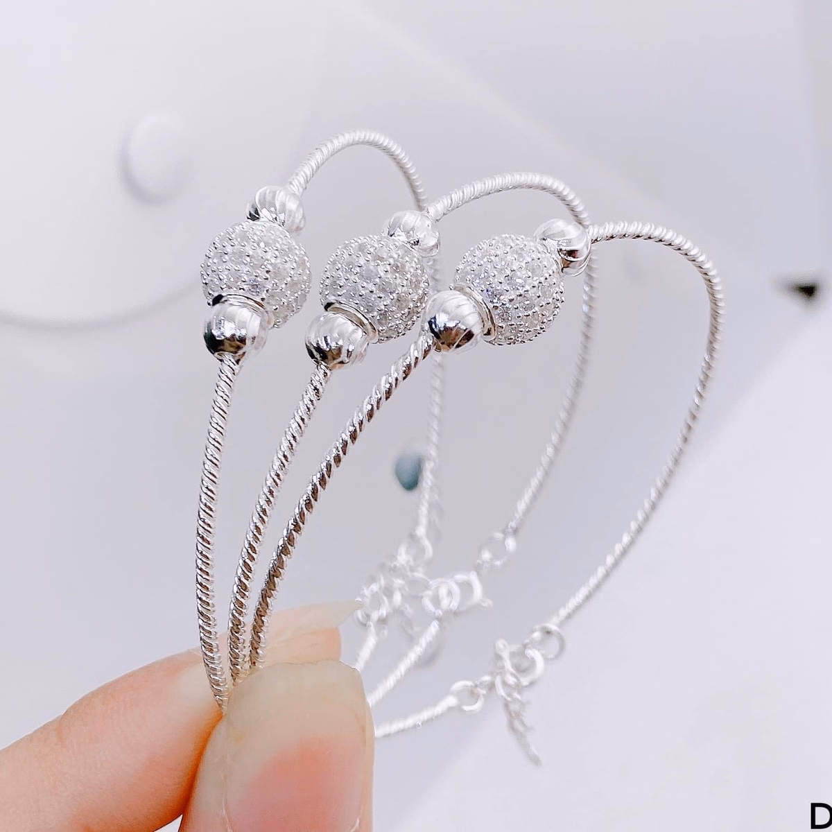 Vòng Tay Bi Cầu Đính Đá Bạc Ta Cao Cấp - Thắng Giang