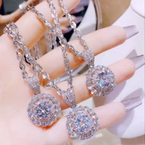 Dây Chuyền Xi Bạch Kim Mặt Hoa Gắn Kim Cương Moissanite Tặng Kèm Kiểm Định Quốc Tế - Thắng Giang