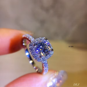 Nhẫn Mặt Vuông Xi Bạch Kim Gắn Kim Cương Moissanite Tặng Kèm Kiểm Định Quốc Tế - Thắng Giang