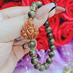 Vòng Tay Trầm Hương Tốc Phối Hồ Ly Chúa Ngọc Cẩm Thạch Huyết Thiên Nhiên Dòng Vip Cực Mạnh - Thắng Giang