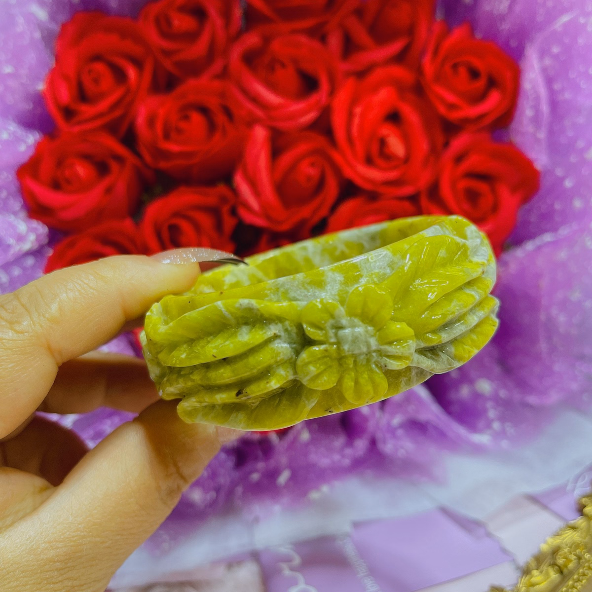 Vòng Tay Đá Serpentine Vàng Trạm Khắc Hoa Ni 56 Thiên Nhiên - Thắng Giang