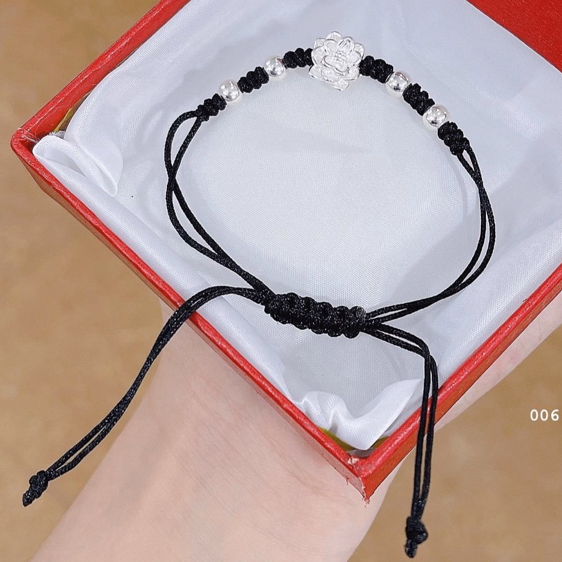 Vòng Tay Sen Bạc Ta Tết Chỉ May Mắn - Thắng Giang - Ảnh 3
