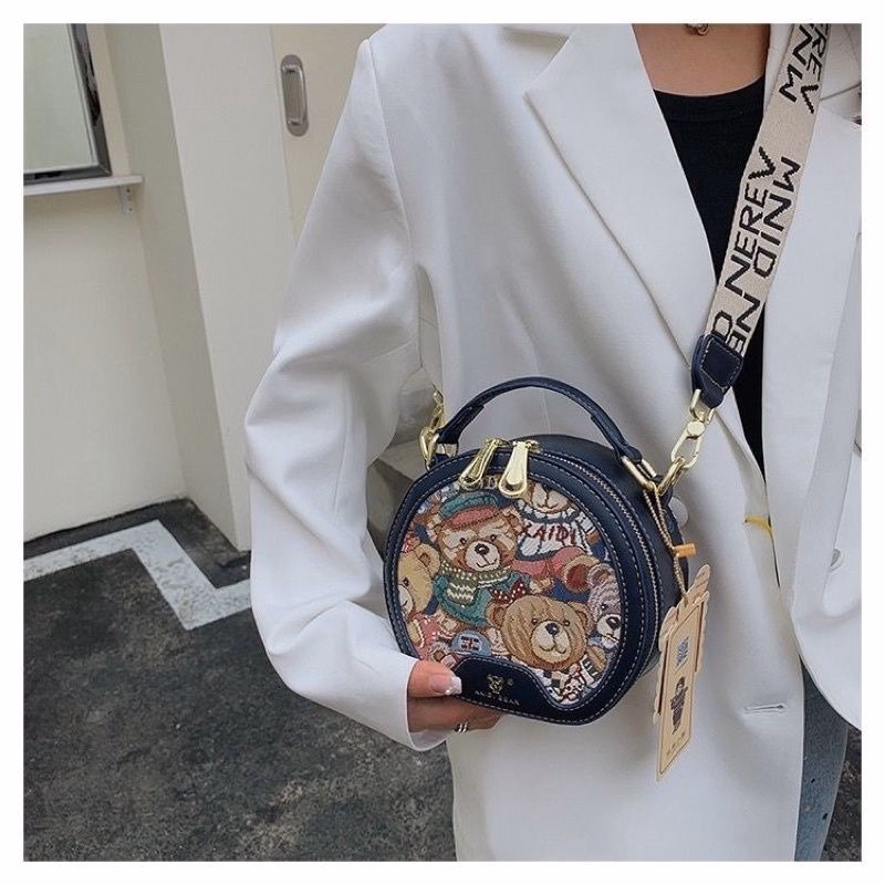 Túi Xách Nữ Cốp Tròn Họa Tiết Gấu Dây Bản To Kt04 - Jinbbq - Ảnh 5