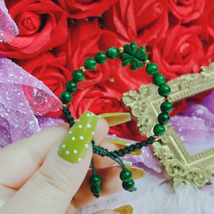 Vòng Tay Cỏ Bốn Lá Ngọc Cẩm Thạch Sơn Thủy Tết Dây Chỉ May Mắn - Thắng Giang