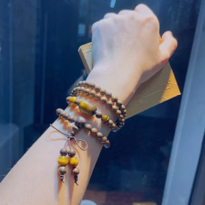 Vòng Tay Trầm Hương Tốc Phối Lu Thống Thạch Anh Mắt Hổ Thiên Nhiên - Thắng Giang