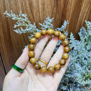 Vòng Tay Trầm Hương Tốc Vườn Vàng 12 Ly Size Nam - Thắng Giang