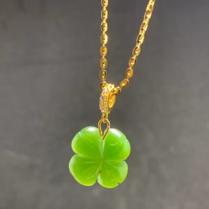 Mặt Dây Chuyền Cỏ Bốn Lá Ngọc Bích Thiên Nhiên Móc Vàng Tây 10 Kara - Thắng Giang