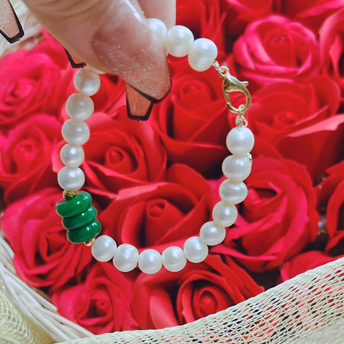 Vòng Tay Ngọc Trai 8 Ly Thiên Nhiên Phối Tam Điếu Ngọc Cẩm Thạch - Thắng Giang