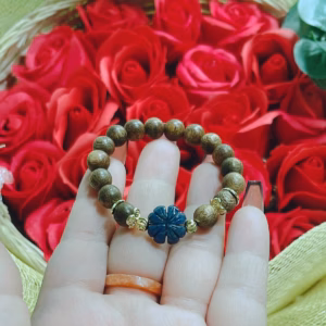 Vòng Tay Trầm Hương Tốc Phối Cỏ Bốn Lá Đá Lapiz Thiên Thanh Thiên Nhiên - Thắng Giang