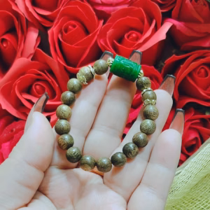 Vòng Tay Trầm Hương Phối Lu Thống Ngọc Cẩm Thạch Khắc Hoa Văn - Thắng Giang