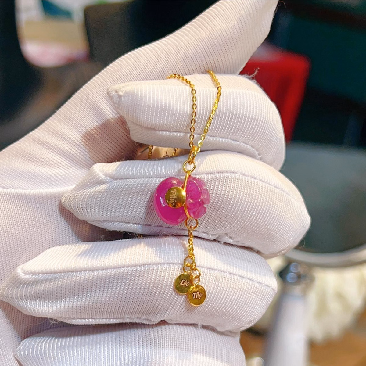 Mặt Dây Chuyền Túi Tiền Đá Ruby Thiên Nhiên Bọc Vàng Tây 10 Kara - Thắng Giang - Ảnh 2