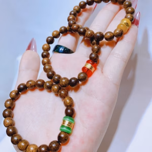 Vòng Tay Trầm Hương Tốc Phối Lu Mã Não 8 Ly - Thắng Giang