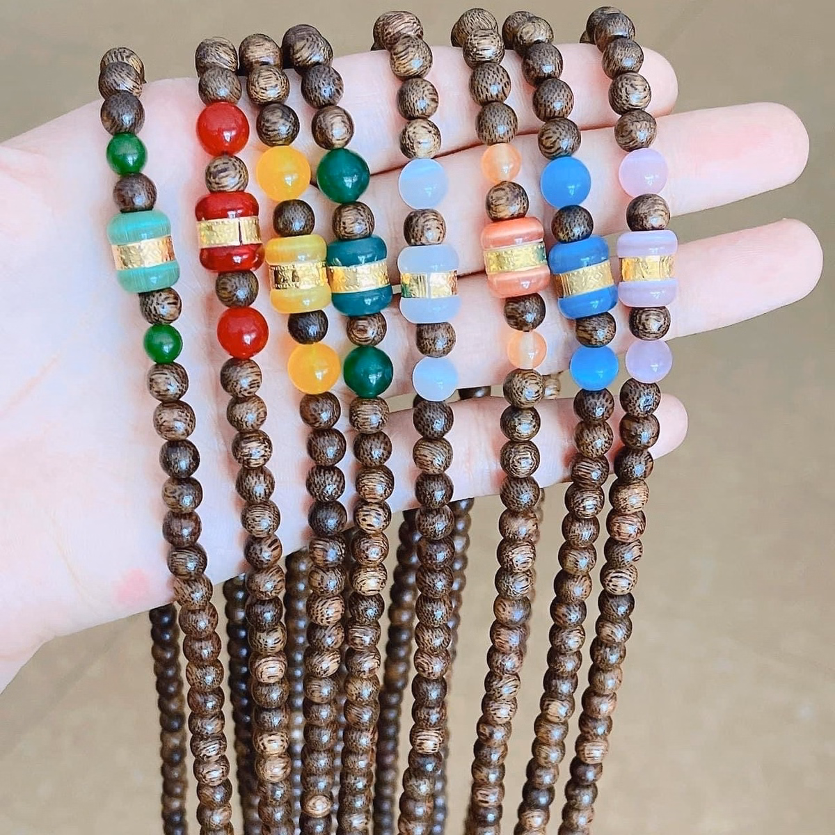 Vòng Tay Trầm Hương Tốc Thiên Nhiên 108 Hạt Phối Lu Thống Giác Vàng 24Kara - Thắng Giang - Ảnh 11