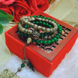 Chuỗi Vòng Tay Trầm Hương Tốc Phối Cẩm Thạch Hình Hoa Sen - Thắng Giang