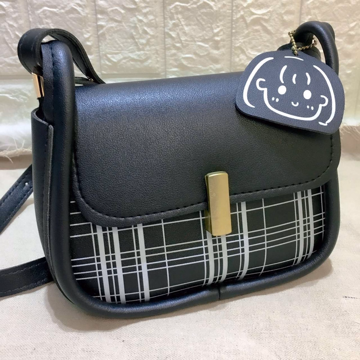Túi Xách Nữ Họa Tiết Kẻ Caro Kèm Tag Gấu Lv26 - Jinbbq - Ảnh 5