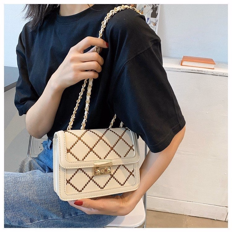 Túi Xách Nữ Trám Viền Nâu – Phong Cách Và Đẳng Cấp Wh59 - W20 - Winnie House - Ảnh 8