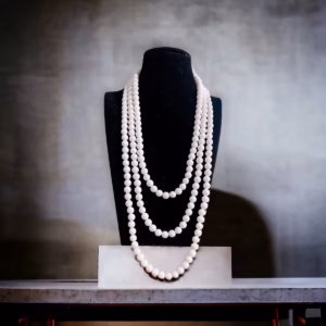 Chuỗi Vòng Cổ Ba Tầng Đá Trắng 8 Ly - Thắng Giang