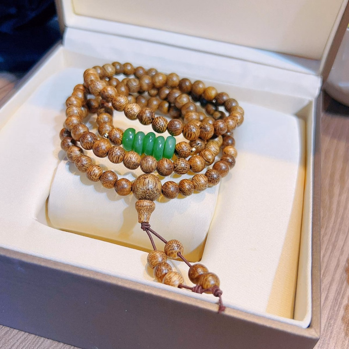 Vòng Tay Trầm Hương Tốc Thiên Nhiên Phối Ngũ Điếu Đá Tự Nhiên - Thắng Giang - Ảnh 2