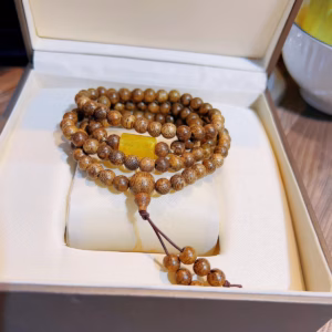 Chuỗi Vòng Tay Trầm Hương Tốc Phối Lu Thống Ngọc Đá Thiên Nhiên - Thắng Giang