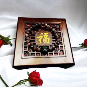 Vòng Tay Trầm Hương Sánh Chìm Phối Cỏ Bốn Lá Ngọc Cẩm Thạch Sơn Thủy Thiên Nhiên - Thắng Giang