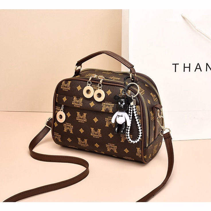 Túi Xách Nữ Mk Có Quai Xách Tặng Kèm Gấu Wh6 - Winnie House - Ảnh 4