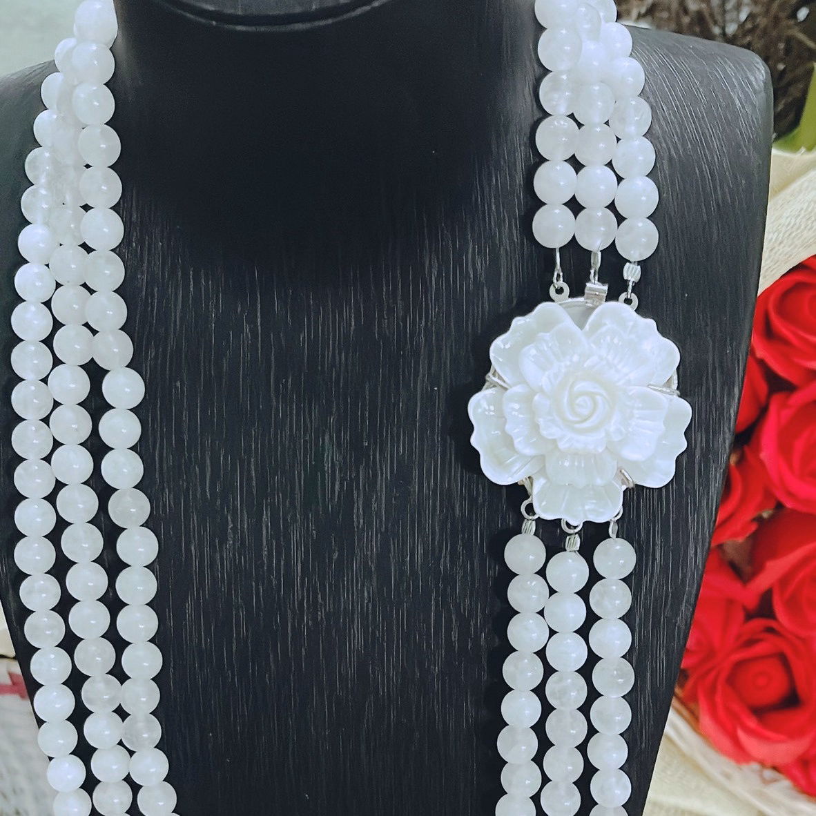 Chuỗi Vòng Cổ Ba Tầng Thạch Anh Trắng Thiên Nhiên Khóa Hoa Vỏ Ngọc Trai - Thắng Giang - Ảnh 5