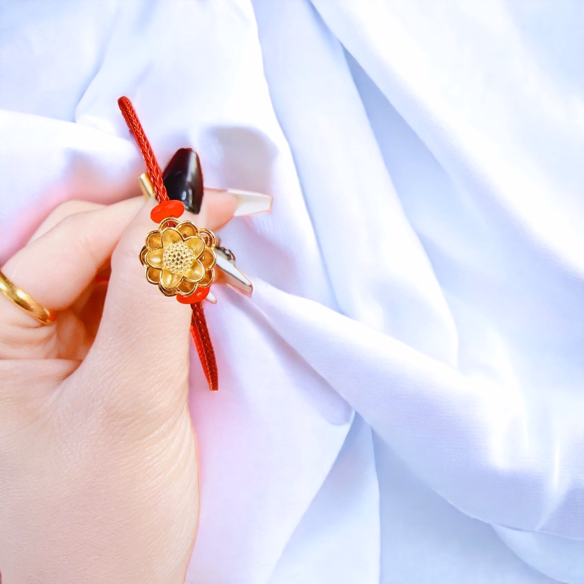 Vòng Tay Hoa Sen Bạc Ta Xi Vàng 24Kara Có Thẻ Hóa Đơn - Thắng Giang - Ảnh 6