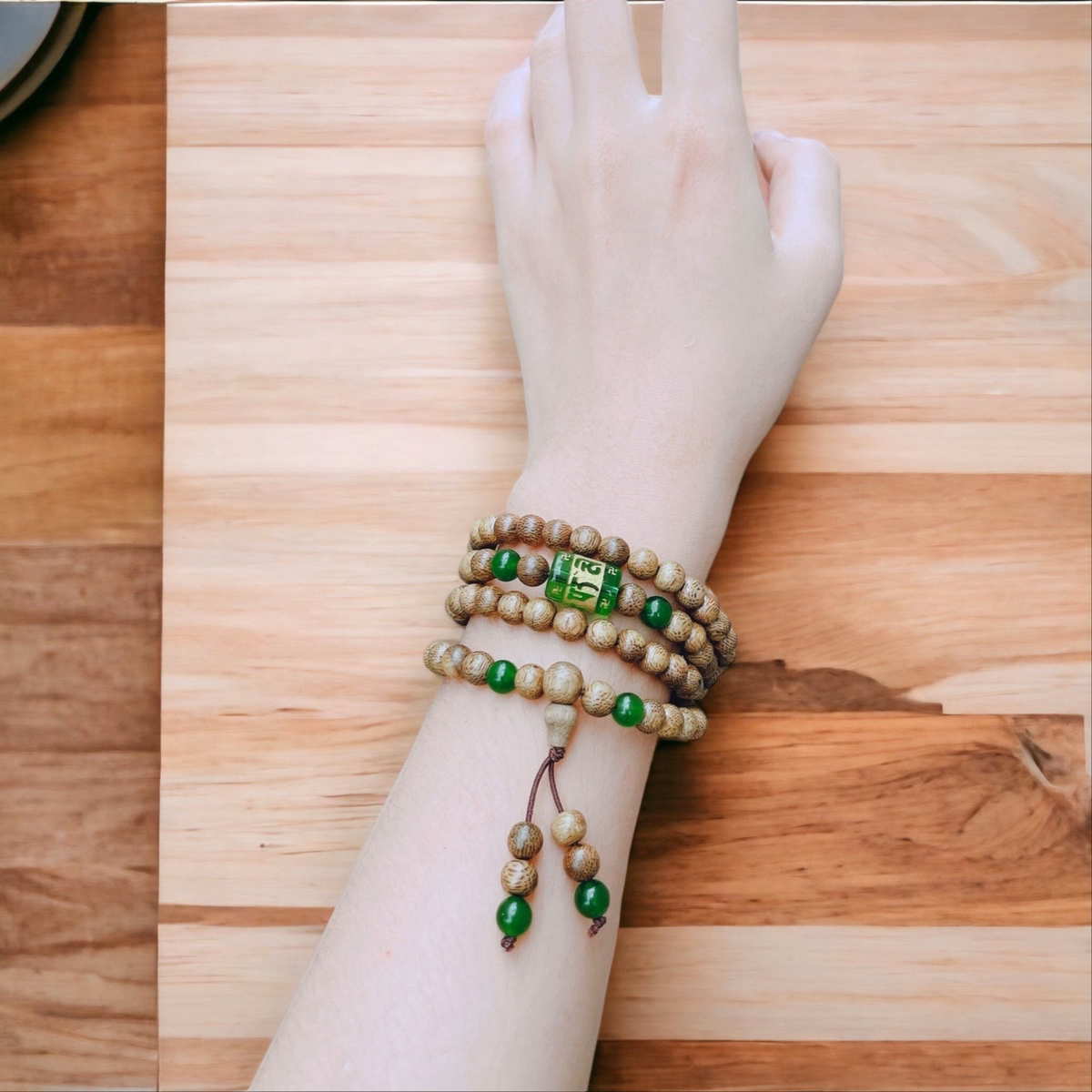 Vòng Tay Trầm Hương Tốc Thiên Nhiên 108 Hạt Phối Lu Trú Bình An - Thắng Giang - Ảnh 2