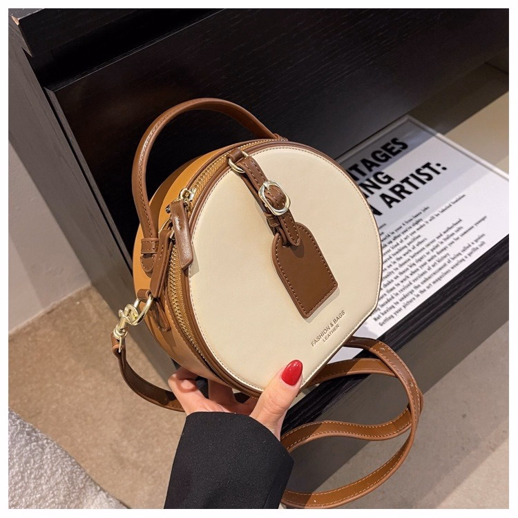 Túi Xách Nữ Đeo Chéo Dáng Hộp Tròn Xinh Xắn Wh4 - Winnie House - Ảnh 11